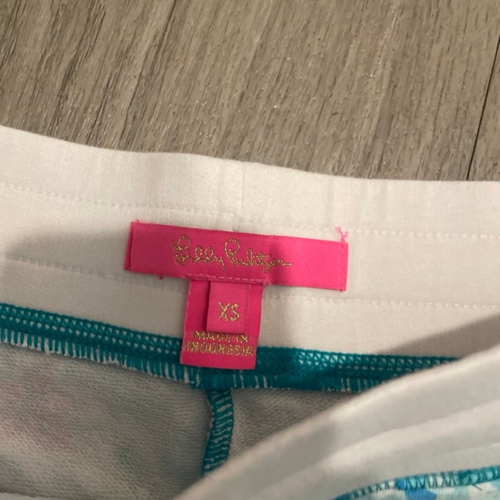 Lily Pulitzer - Picture 2 of 3